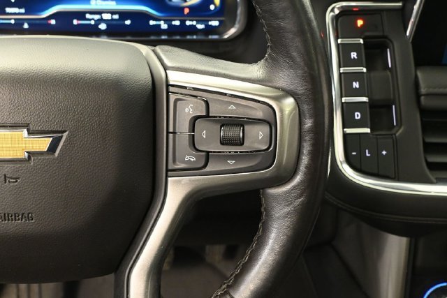 Used 2022 Chevrolet Suburban LT w/ Luxury Package AWD/4WD image 23