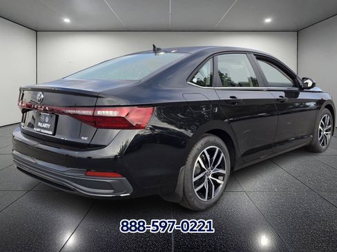 New 2026 Volkswagen Jetta SE image 4