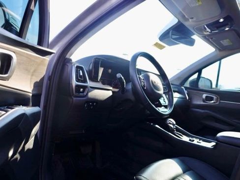 Certified 2023 Kia Sorento X-Line EX image 15