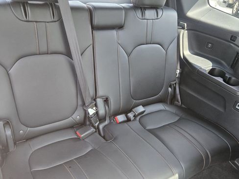 Certified 2024 Honda Pilot TrailSport image 17
