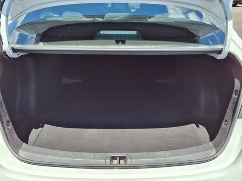 Used 2024 Toyota Corolla SE FWD image 18