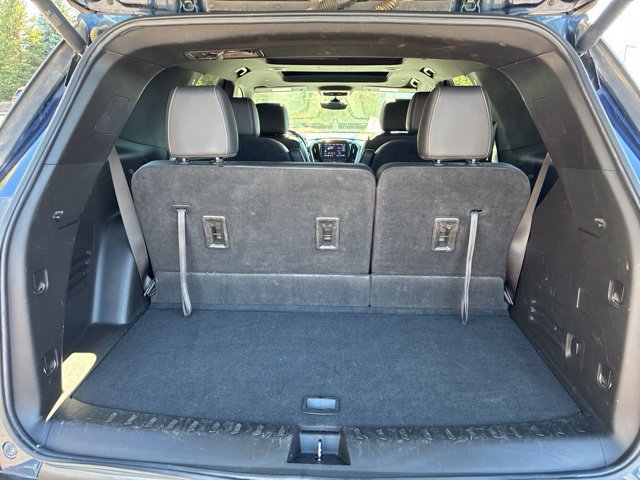 Used 2022 Chevrolet Traverse LT w/ LT Premium Package FWD image 7
