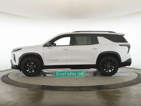 Used 2025 Chevrolet Traverse RS w/ LPO, Floor Liner Package image 9