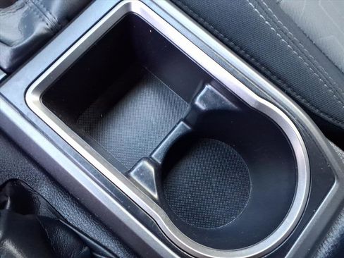 Used 2022 Toyota Tacoma TRD Sport w/ Technology Package image 7