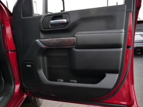 Used 2021 Chevrolet Silverado 2500 LTZ w/ LTZ Premium Package image 42