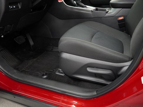 Used 2025 Toyota RAV4 LE image 38