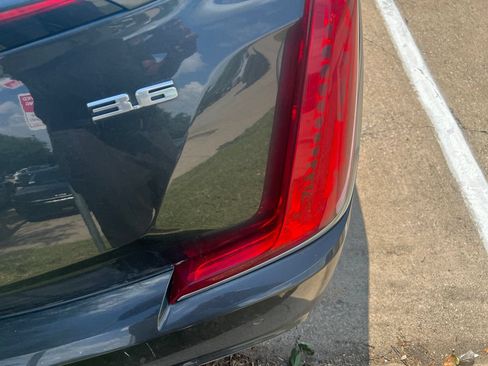 Used 2018 Cadillac XTS Luxury FWD image 4