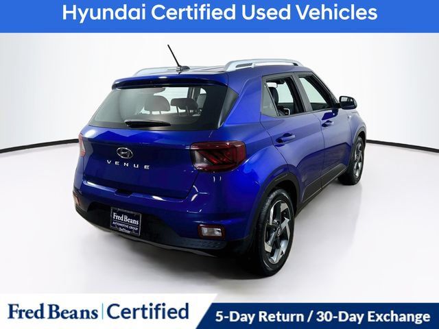 Certified 2023 Hyundai Venue Limited w/ Cargo Package FWD image 13