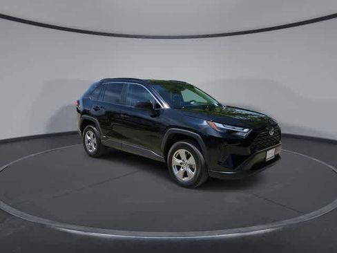 Certified 2024 Toyota RAV4 LE AWD/4WD image 2