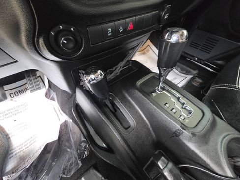 Used 2013 Jeep Wrangler Unlimited Sport AWD/4WD image 19