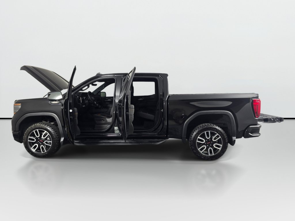 Used 2024 GMC Sierra 1500 AT4 w/ Technology Package AWD/4WD image 10