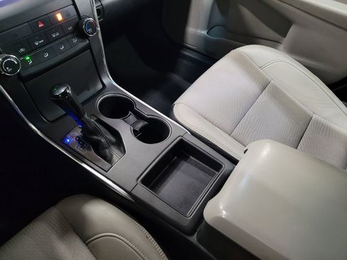 Used 2016 Toyota Camry SE FWD image 26