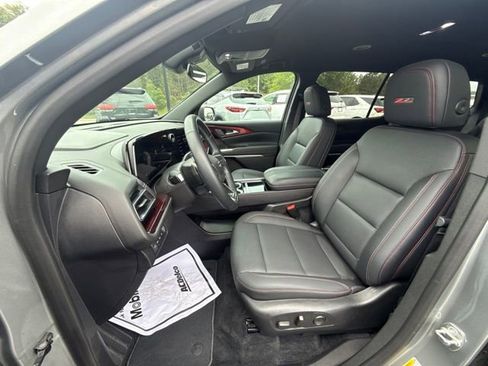 Used 2024 Chevrolet Traverse Z71 w/ LPO, Floor Liner Package AWD/4WD image 12