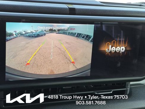 Used 2024 Jeep Wrangler Unlimited Sport AWD/4WD image 31