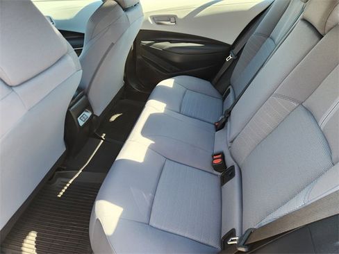 Used 2025 Toyota Corolla SE image 21