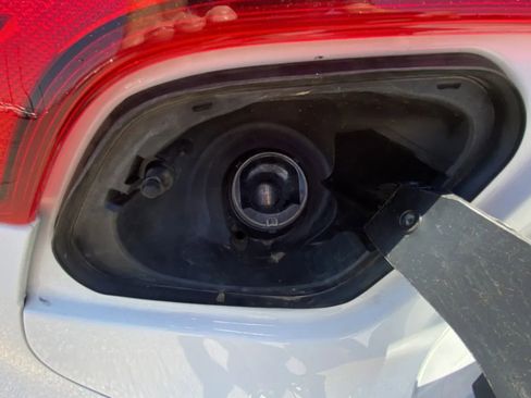 Used 2017 Ford Focus SE FWD image 43