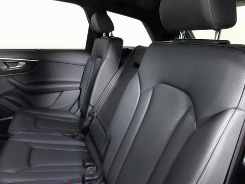 Used 2025 Audi Q7 3.0T Prestige w/ Prestige Package image 41