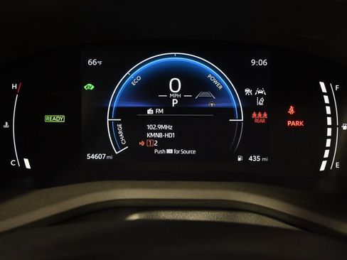 Used 2025 Toyota Camry LE w/ Convenience Package image 25