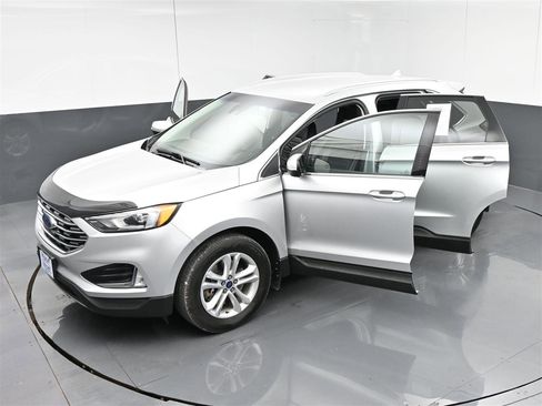 Used 2019 Ford Edge SEL w/ Equipment Group 201A AWD/4WD image 38