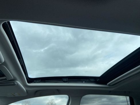 Used 2017 Subaru Forester 2.5i Premium w/ All-Weather Package image 55