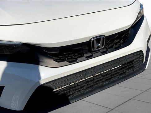 Used 2023 Honda Civic EX-L image 30