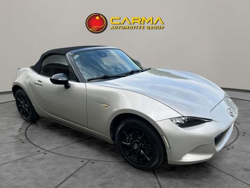 Used 2022 MAZDA MX-5 Miata Sport image 7