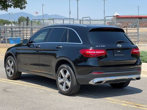 Used 2017 Mercedes-Benz GLC 300 4MATIC image 3