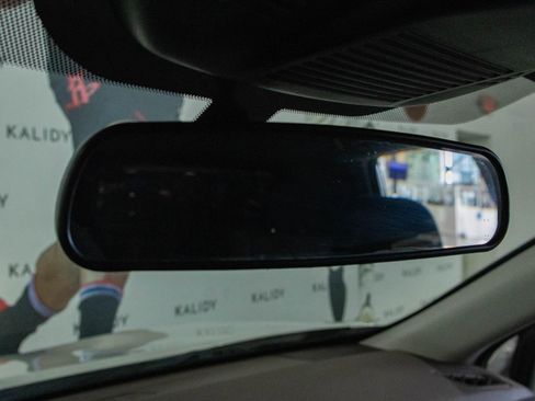 Used 2022 Nissan Rogue S image 12