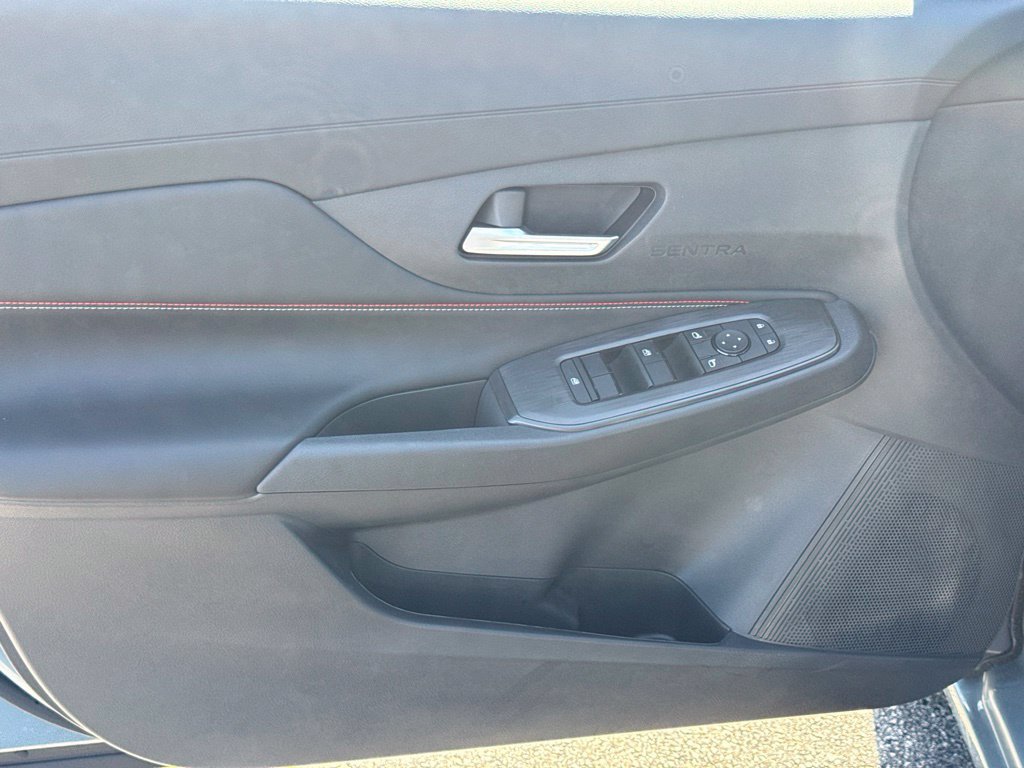 New 2027 Nissan Sentra SR FWD image 14