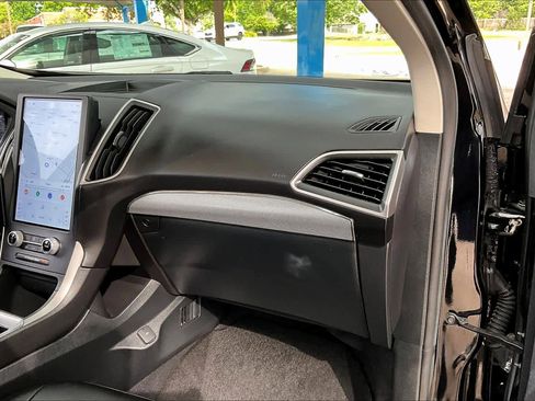 Used 2022 Ford Edge SEL w/ Convenience Package AWD/4WD image 19