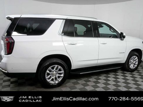 Used 2025 Chevrolet Tahoe LT RWD image 2