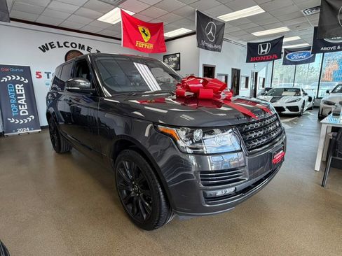 Used 2017 Land Rover Range Rover Supercharged AWD/4WD image 3