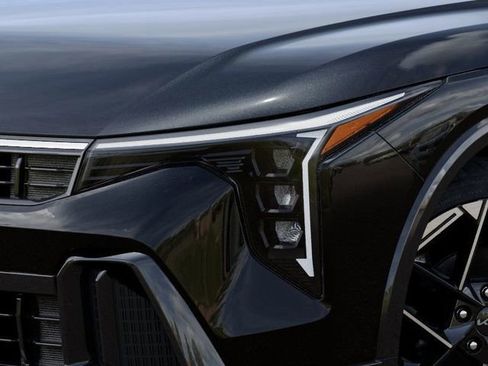 New 2025 Kia K4 GT-Line image 10