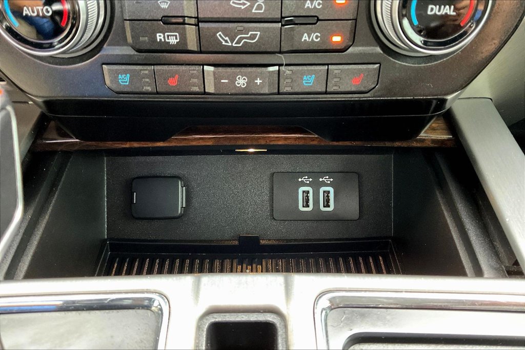 Used 2016 Ford F150 Platinum w/ Technology Package AWD/4WD image 14