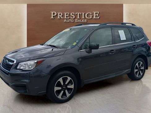 Used 2017 Subaru Forester 2.5i Limited AWD/4WD image 9