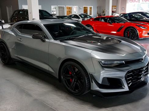 Used 2023 Chevrolet Camaro ZL1 RWD image 4