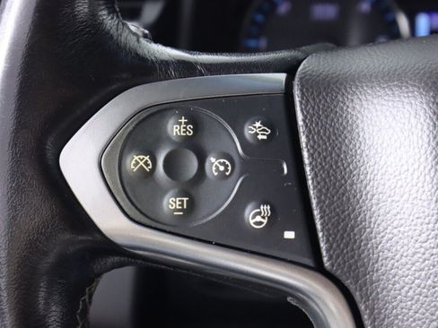 Used 2019 Chevrolet Suburban LT AWD/4WD image 12