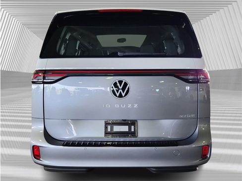 New 2025 Volkswagen ID. Buzz 1st Edition image 4