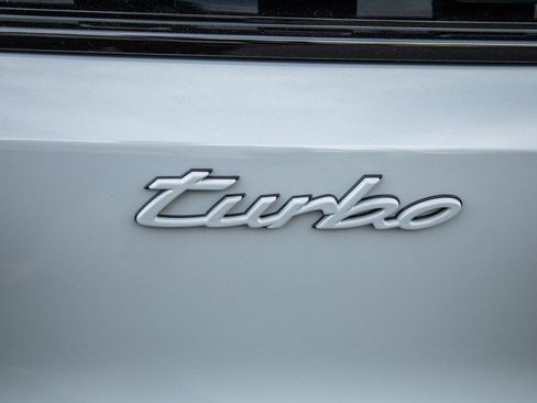 Used 2026 Porsche Cayenne Turbo AWD/4WD image 27