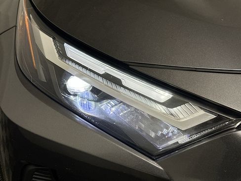 Used 2023 Toyota RAV4 XLE w/ Convenience Package FWD image 9
