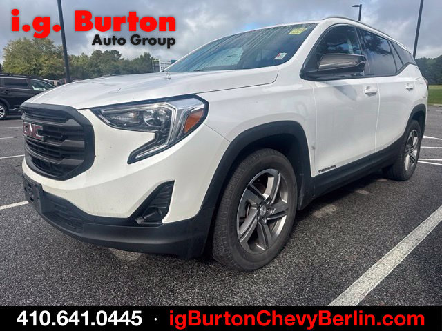 Certified 2021 GMC Terrain SLT w/ LPO, Dark Accent Package AWD/4WD image 3