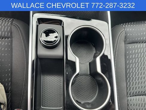 Used 2026 Chevrolet Equinox LT w/ Safety and Technology Package FWD image 18