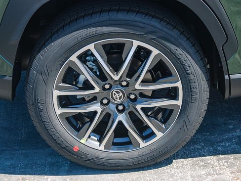 New 2026 Toyota Corolla Cross XLE FWD image 12