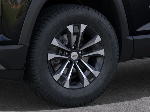 New 2026 Chevrolet Equinox LT w/ Convenience Package II FWD image 10