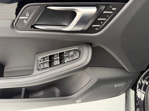 New 2026 Porsche Macan Turbo image 23