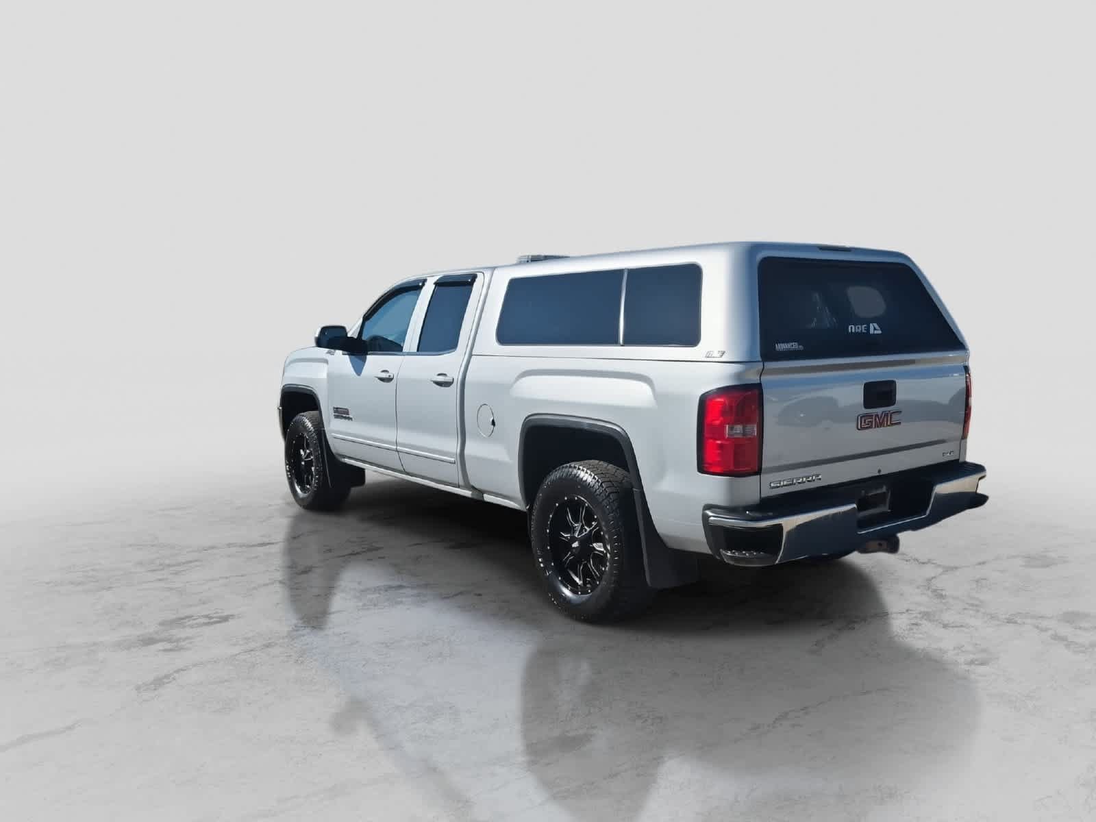 Used 2016 GMC Sierra 1500 SLE w/ Suspension Package, Off-Road AWD/4WD image 6
