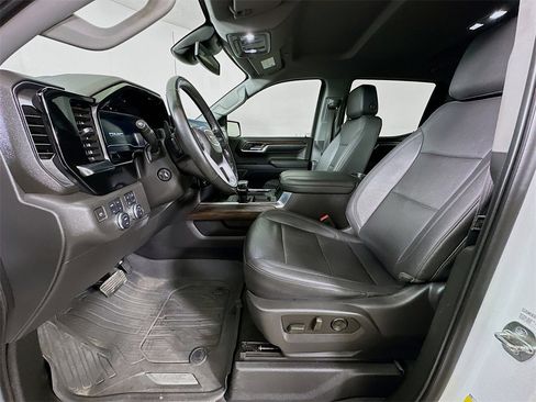 Used 2023 GMC Sierra 1500 SLT w/ SLT Premium Package image 13