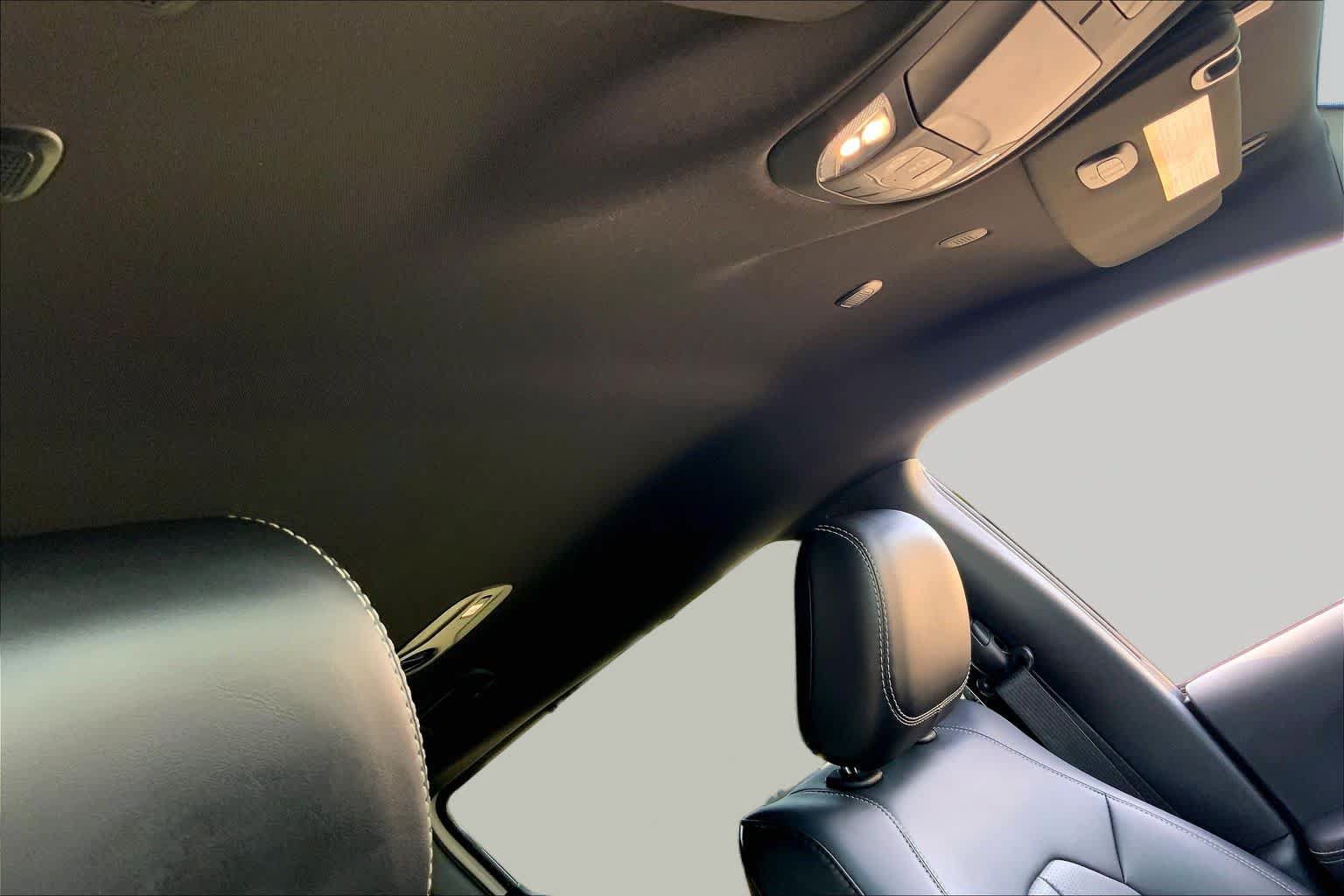 Used 2025 Chrysler Pacifica Select FWD image 13