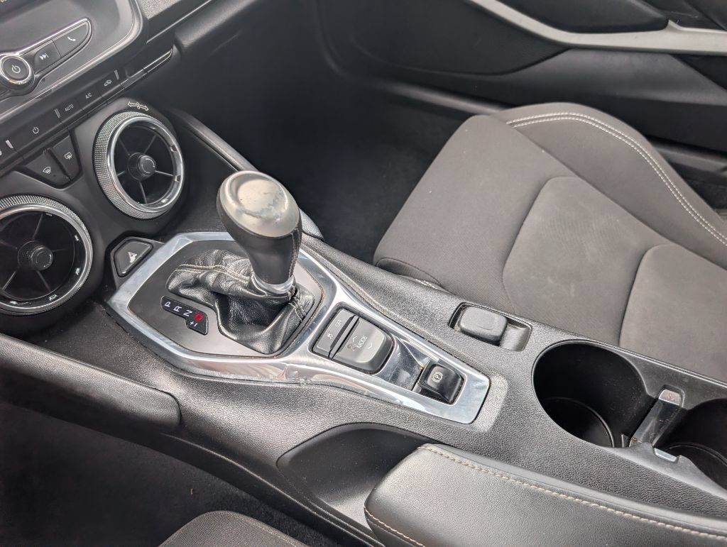 Used 2016 Chevrolet Camaro LT RWD image 20