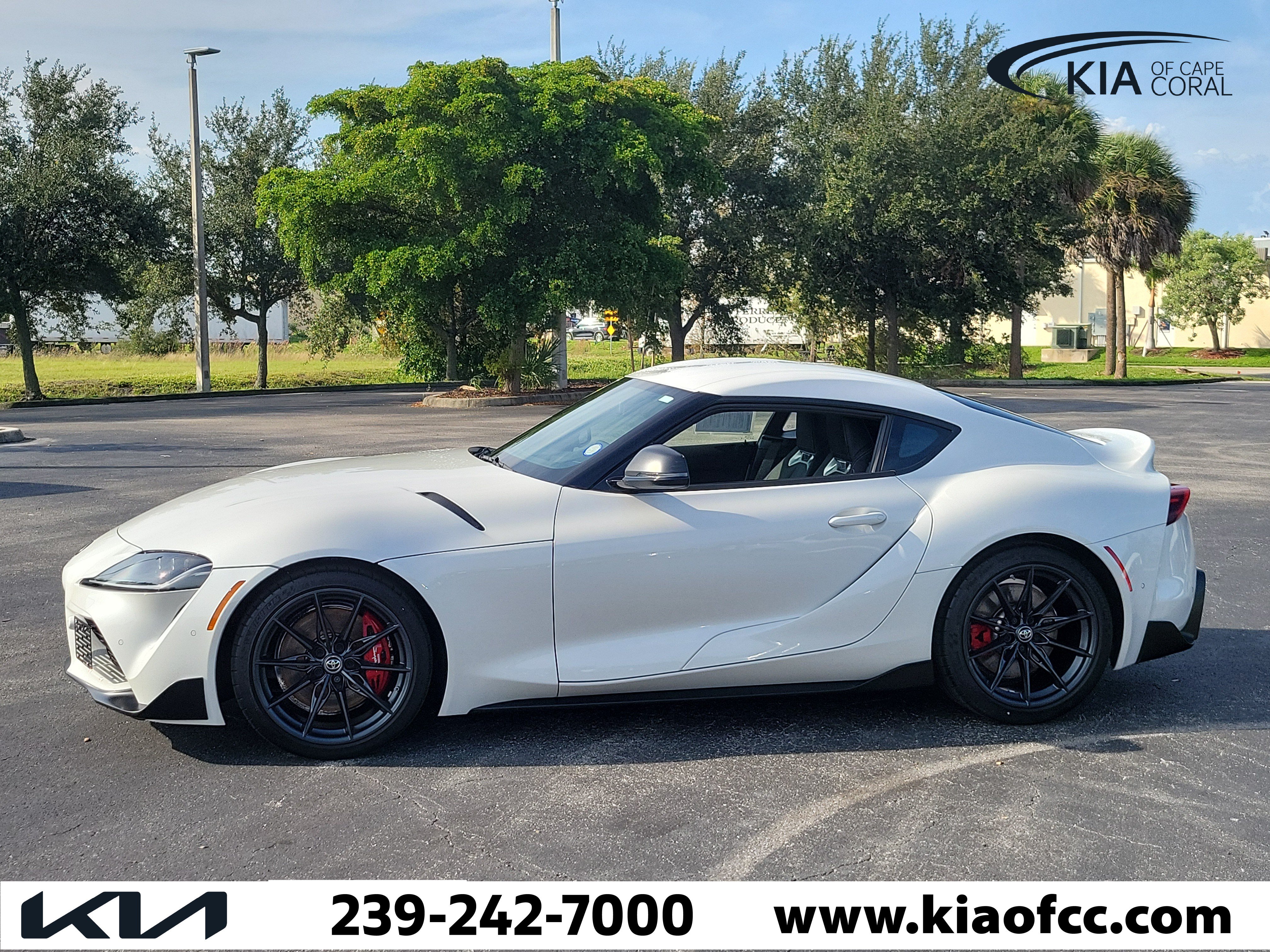 Used 2024 Toyota Supra Premium w/ Driver Assist Package RWD image 5